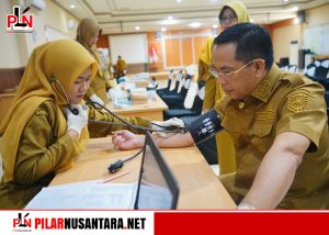 Jaga Kualitas Layanan Publik, Wali Kota Aminuddin Tinjau Pemeriksaan Kesehatan Kepala Perangkat Daerah