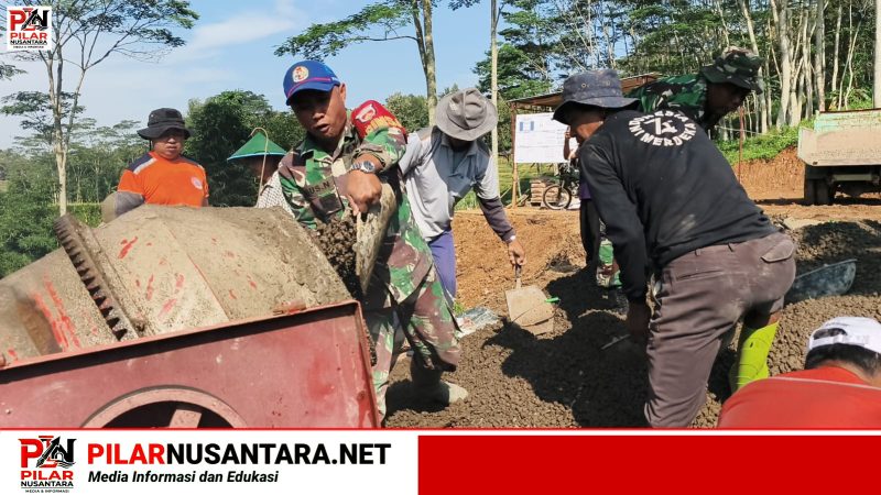 Tidak Mengenal Hari Libur, TNI dan Warga Girimarto Kebut Pembangunan Jembatan Penghubung Tiga Wilayah