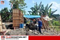 Semangat Gotong Royong Menggema, Pengecoran Tiang Angkur Jembatan Gantung Garuda di Bolo Kian Dikebut