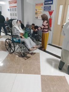 Di Ujung Duka Seorang Anak, Hadir Tangan Kasih yang Menguatkan: Kisah Zainur dan Ketulusan Ning Tiwi
