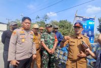 Danramil Pebayuran Turun Langsung Dampingi Plt. Bupati Tinjau Sawah Kekeringan, Solusi Irigasi Dipercepat