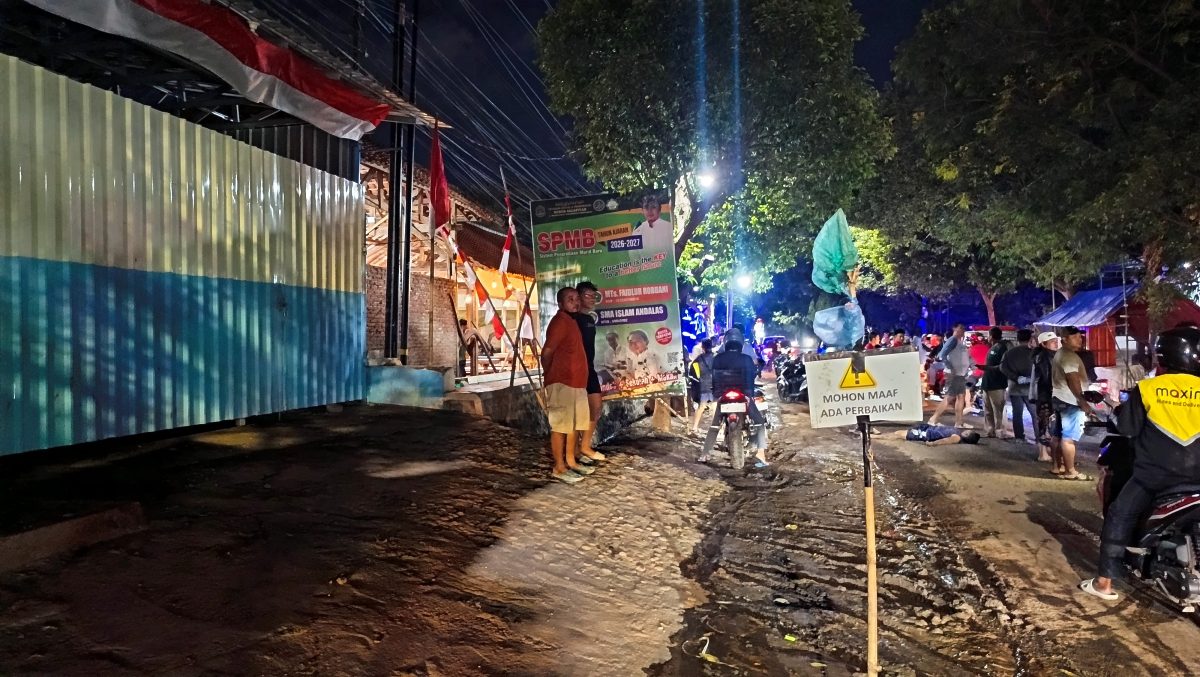 Tanah Liat dari IPAL SPPG Picu Kecelakaan, Pengendara Motor di Kota Probolinggo Kritis